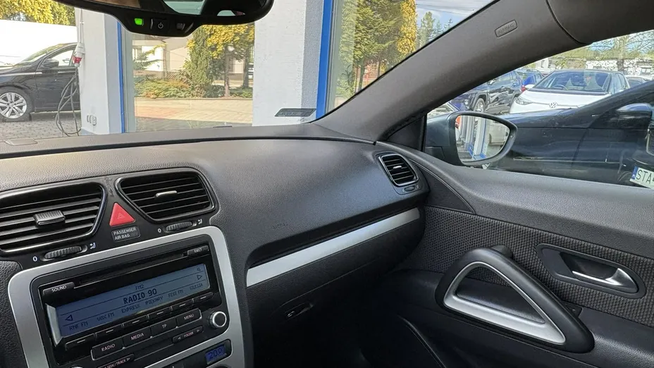 VOLKSWAGEN Scirocco -