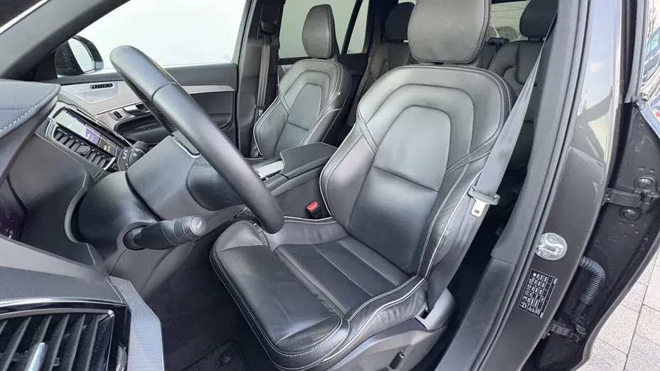 VOLVO XC90 XC90 T8 AWD Plug-In Hybrid Ultra Dark 7os aut