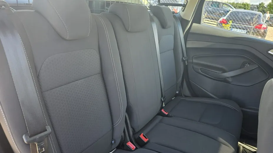 FORD Kuga -