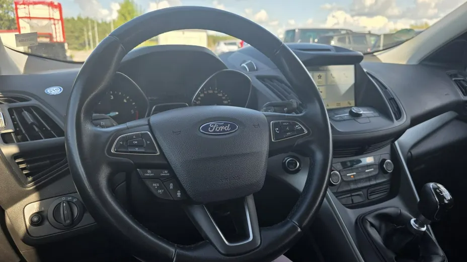 FORD Kuga -
