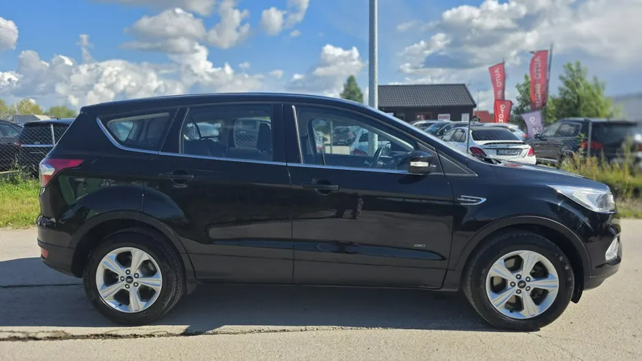 FORD Kuga -