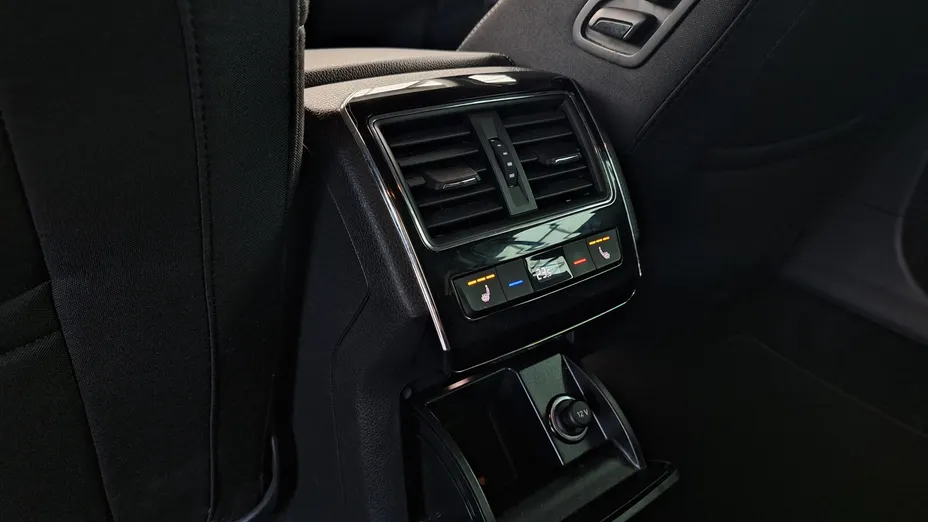 SKODA Superb Superb 2.0 TDI SCR Style DSG