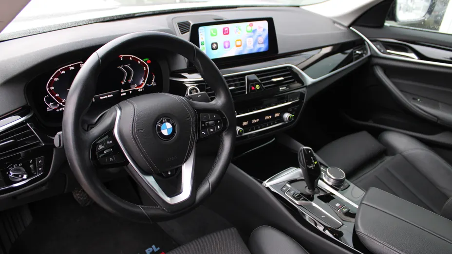 BMW Seria 5 520d xDrive Sport Line sport-aut