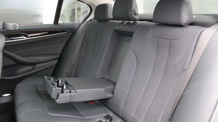 BMW Seria 5 520d xDrive Sport Line sport-aut