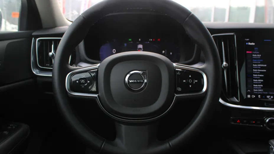 VOLVO V60 V60 CC Core B4 D AWD aut