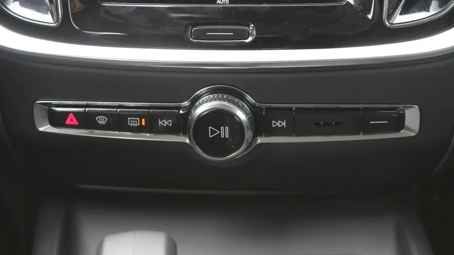 VOLVO V60 V60 CC Core B4 D AWD aut