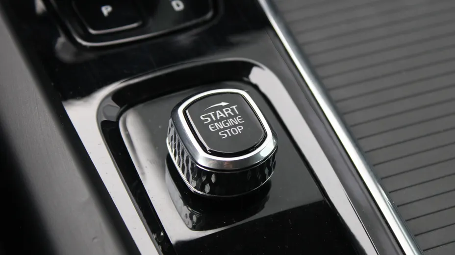 VOLVO V60 V60 CC Core B4 D AWD aut