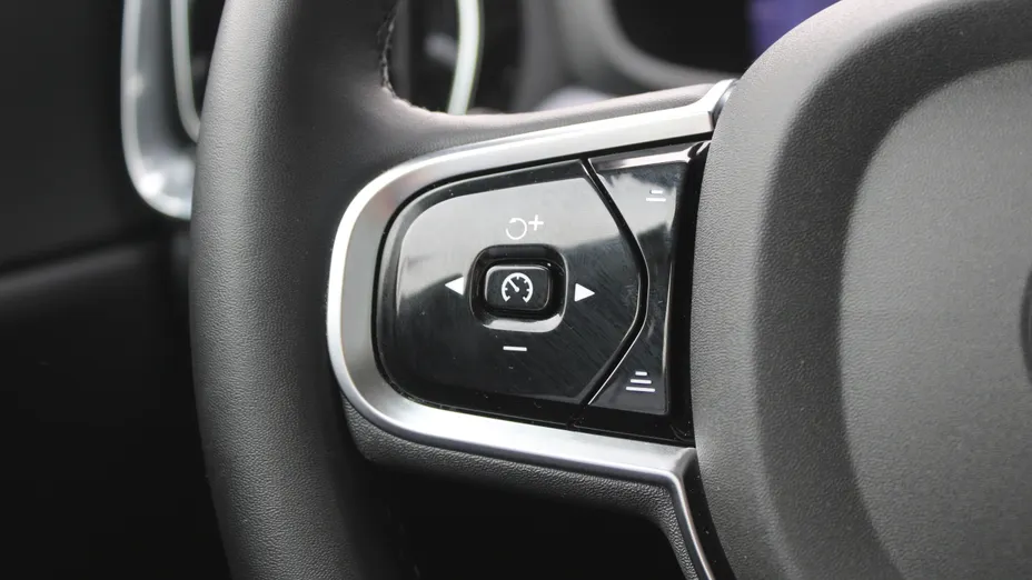 VOLVO V60 V60 CC Core B4 D AWD aut