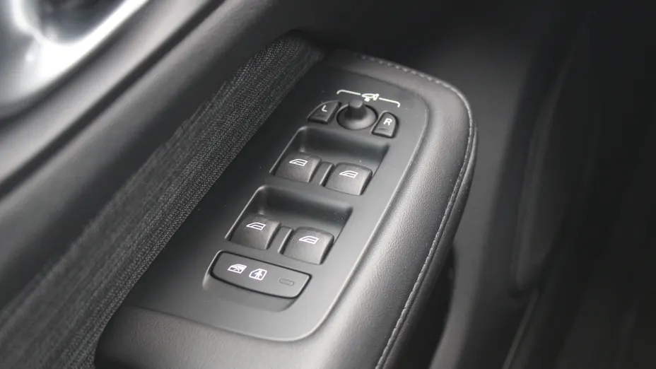 VOLVO V60 V60 CC Core B4 D AWD aut