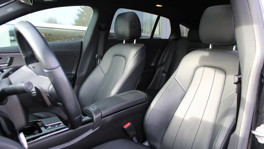 MERCEDES-BENZ CLA CLA 200 d 8G-DCT