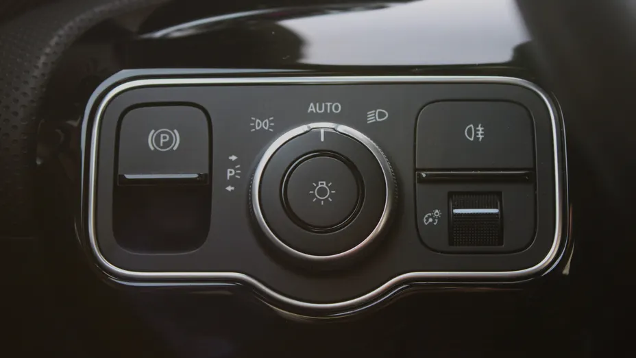 MERCEDES-BENZ CLA CLA 200 d 8G-DCT