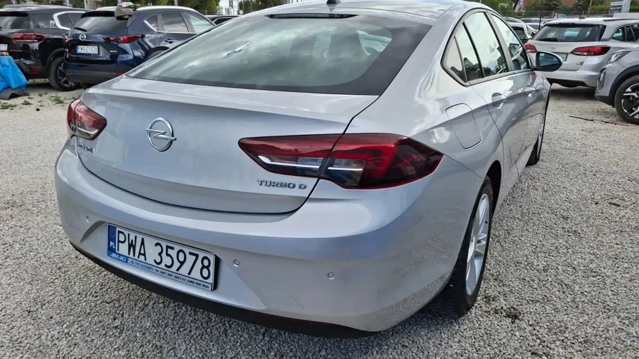 OPEL Insignia -