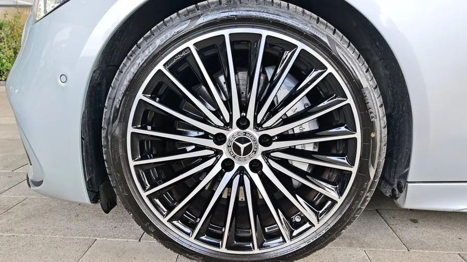MERCEDES-BENZ C Klasa C 220 d mHEV 4-Matic AMG