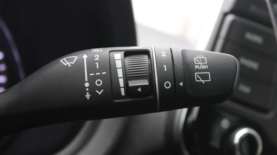 HYUNDAI i30 i30 1.5 DPI Classic +