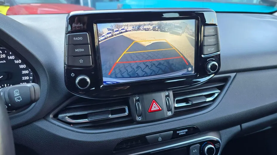 HYUNDAI i30 i30 1.0 T-GDI Smart