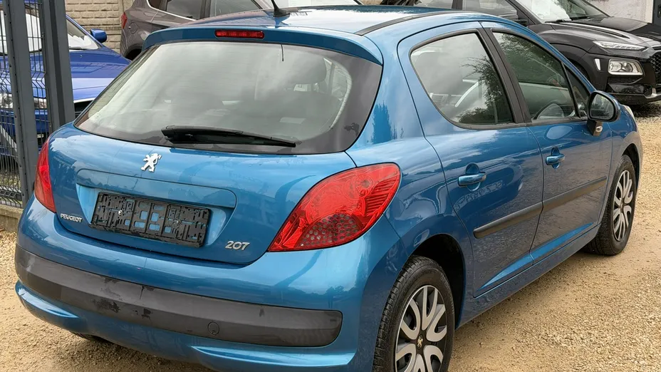 PEUGEOT 207 -