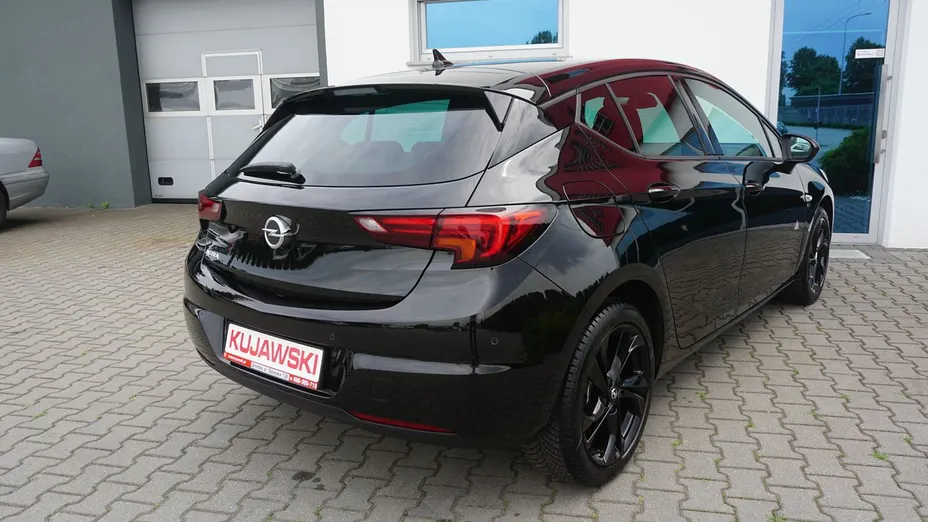 OPEL Astra -