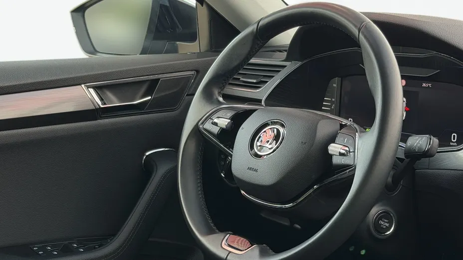 SKODA Superb Superb 2.0 TDI SCR Style DSG