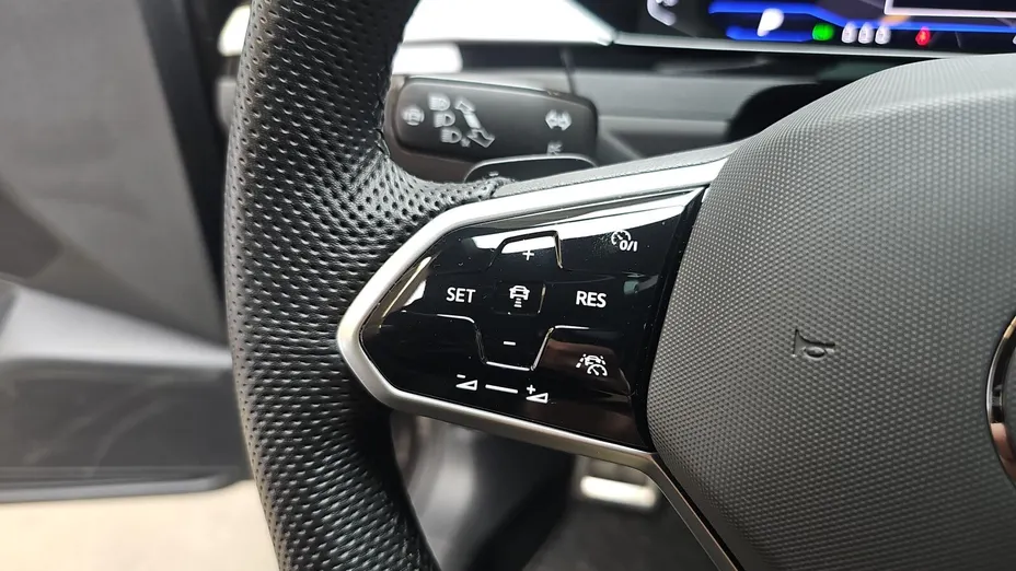 VOLKSWAGEN Arteon Arteon 2.0 TSI R-Line DSG