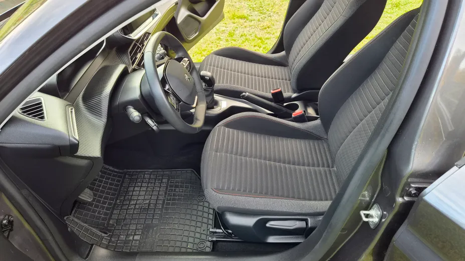 PEUGEOT 208 208 1.2 PureTech Active