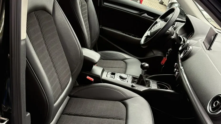 AUDI A3 -