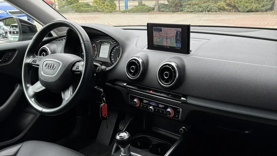AUDI A3 -