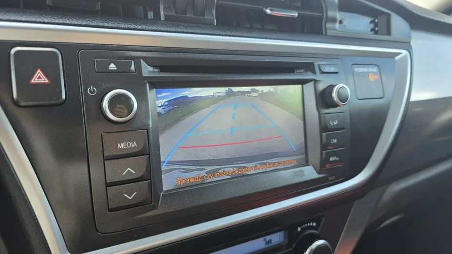 TOYOTA Auris -