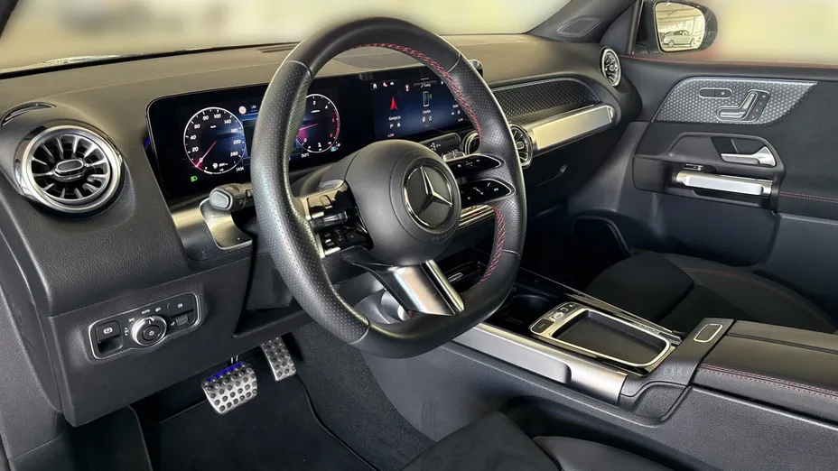 MERCEDES-BENZ GLB GLB 220 d 4-Matic AMG Line 8G-DCT