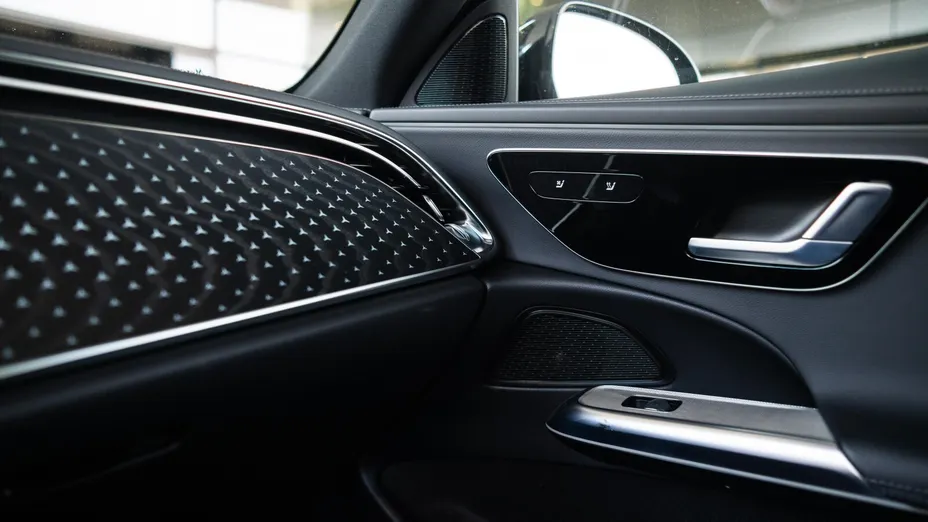 MERCEDES-BENZ E Klasa E 220 d mHEV 4-Matic AMG 9G-Tronic