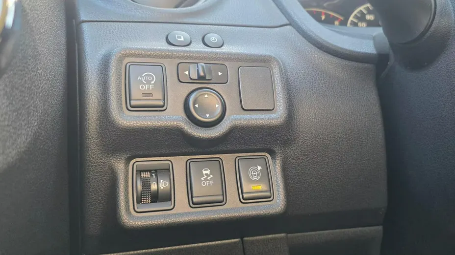 NISSAN Note -