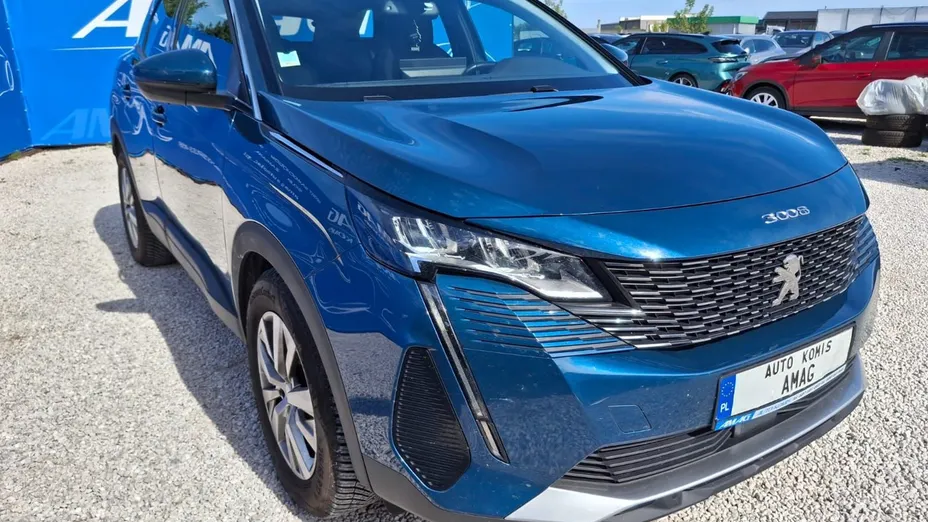 PEUGEOT 3008 -
