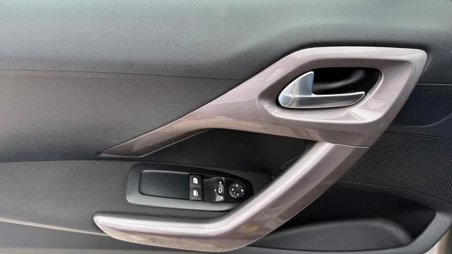 PEUGEOT 2008 2008 1.2 Pure Tech Access