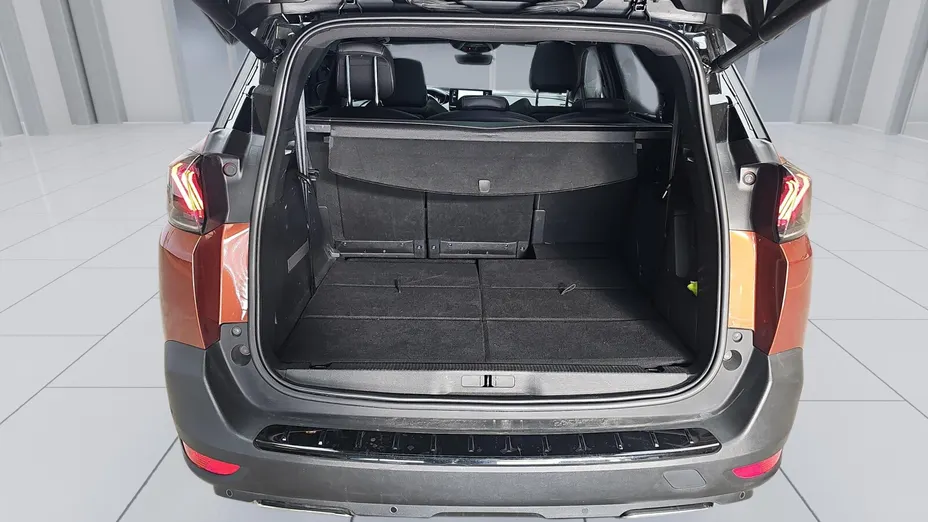 PEUGEOT 5008 5008 2.0 BlueHDi GT Pack S&S EAT8