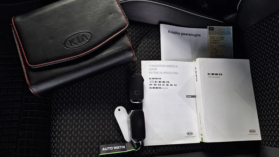 KIA Cee'd Ceed 1.4 T-GDI L Business Line DCT