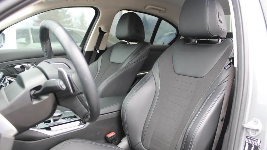 BMW Seria 3 320i xDrive aut