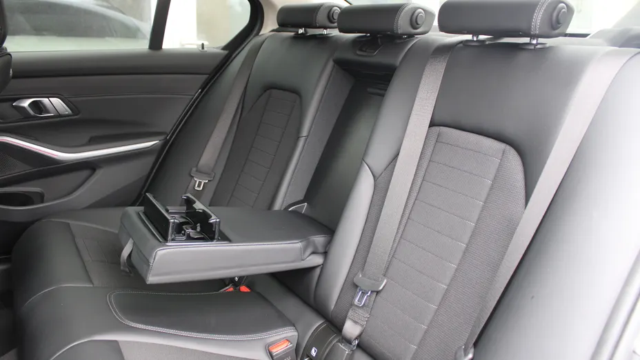 BMW Seria 3 320i xDrive aut