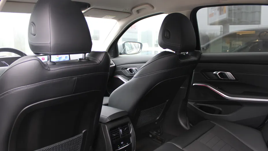 BMW Seria 3 320i xDrive aut