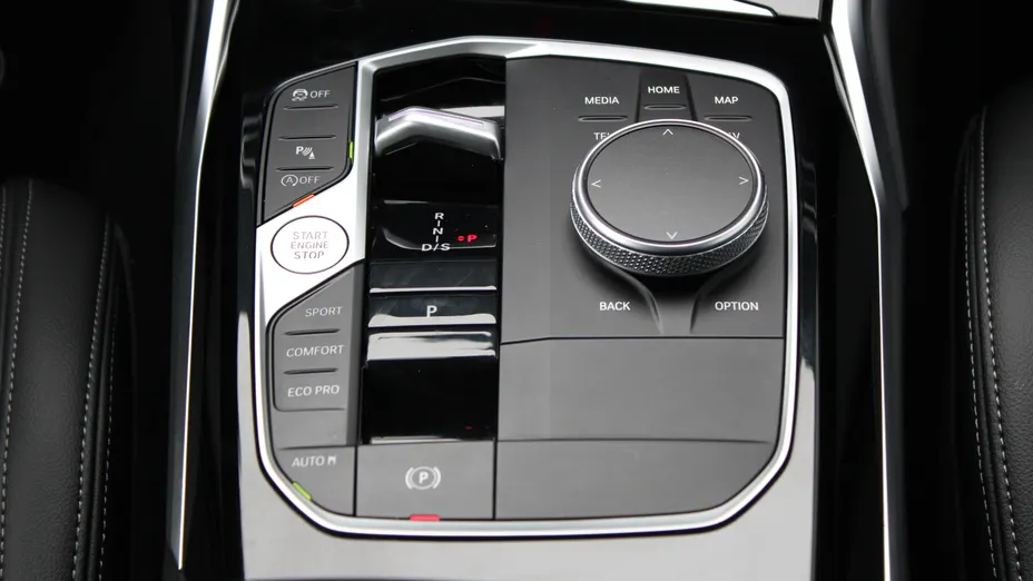 BMW Seria 3 320i xDrive aut