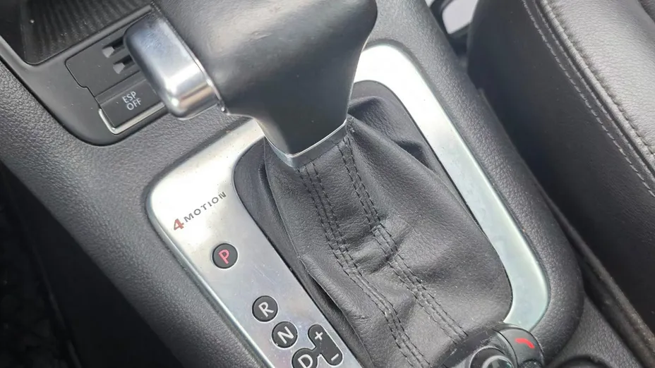 VOLKSWAGEN Tiguan -