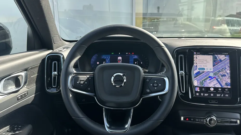 VOLVO XC40 XC40 B3 Plus Dark aut