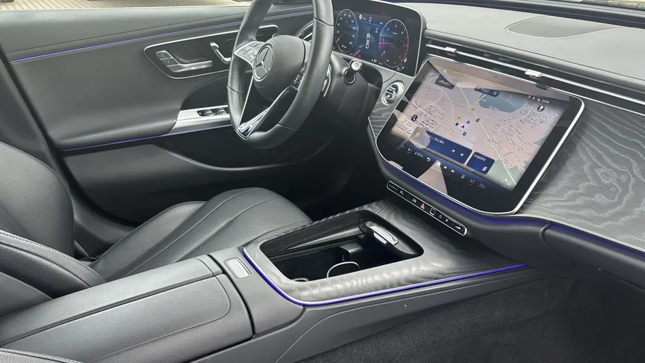 MERCEDES-BENZ E Klasa E 200 d mHEV Avantgarde 9G-Tronic