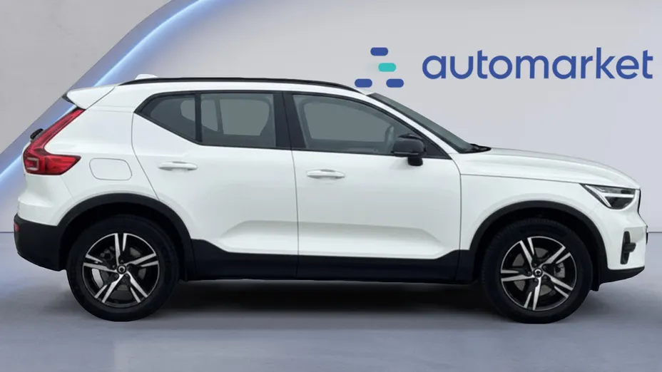 VOLVO XC40 XC40 B3 Plus Dark aut