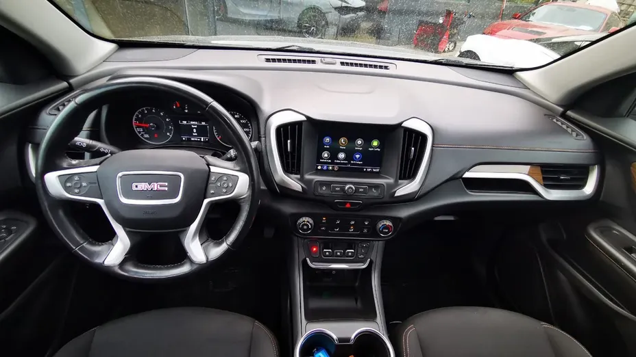 GMC Terrain -