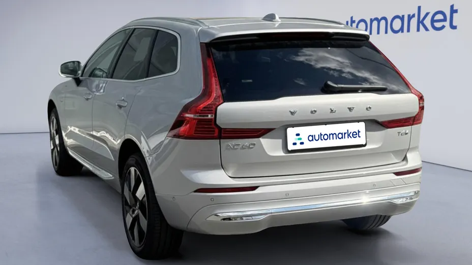 VOLVO XC60 XC60 T6 Plug-In Hybrid AWD Ultra Bright aut