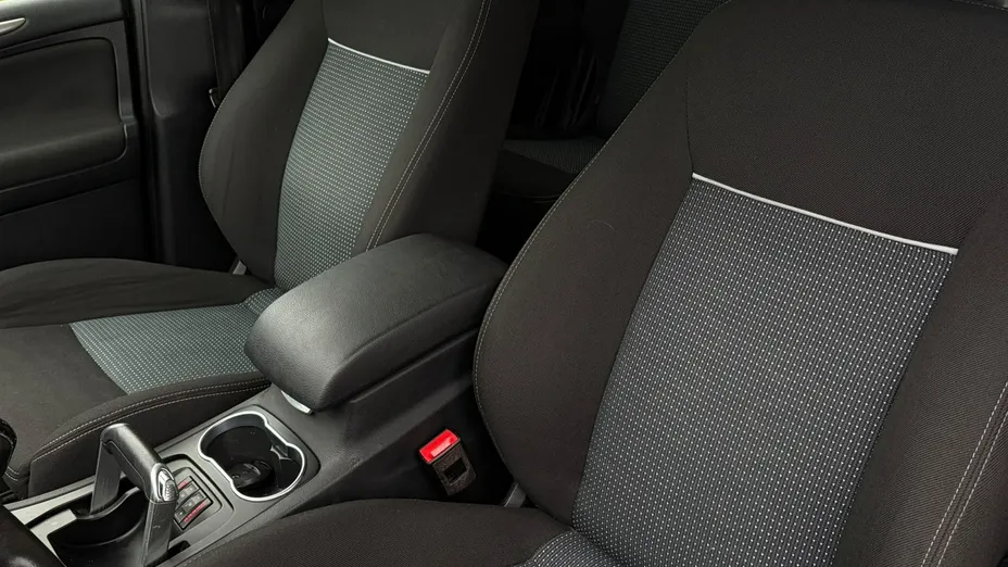 FORD S-MAX -