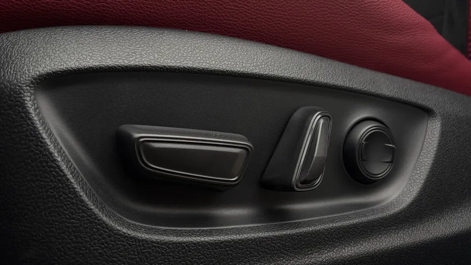 TOYOTA C-HR C-HR 2.0 PHEV Dynamic Force Tokyo Edition