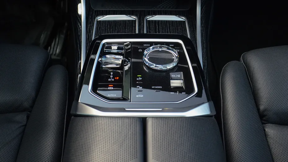 BMW Seria 7 740d xDrive mHEV M Sport sport-aut