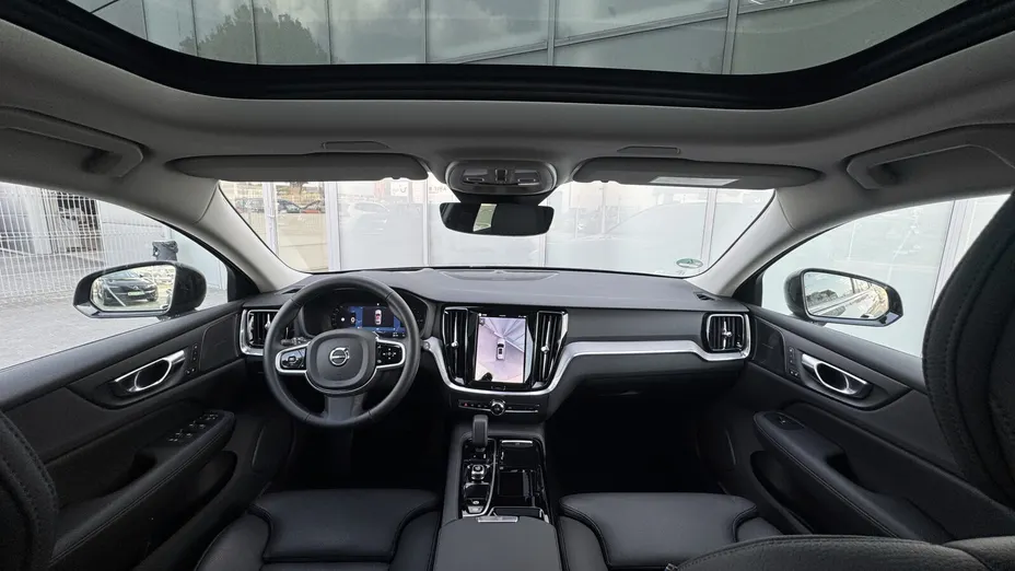 VOLVO V60 V60 T6 AWD Plug-In Hybrid Plus Dark aut