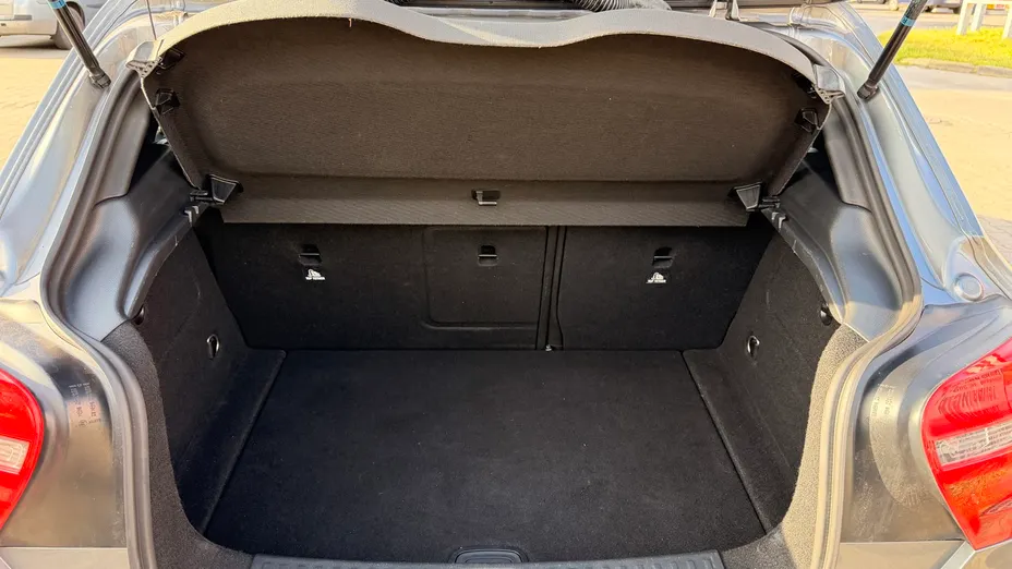 MERCEDES-BENZ A Klasa A 180 BlueEff. Edition Style