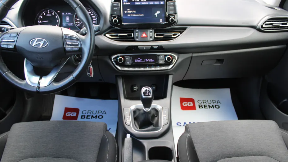 HYUNDAI i30 i30 1.5 T-GDI 48V Smart